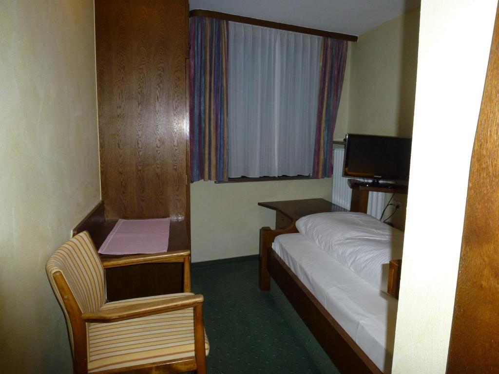 Gasthof Hotel Reif Konigstein in der Oberpfalz Room photo